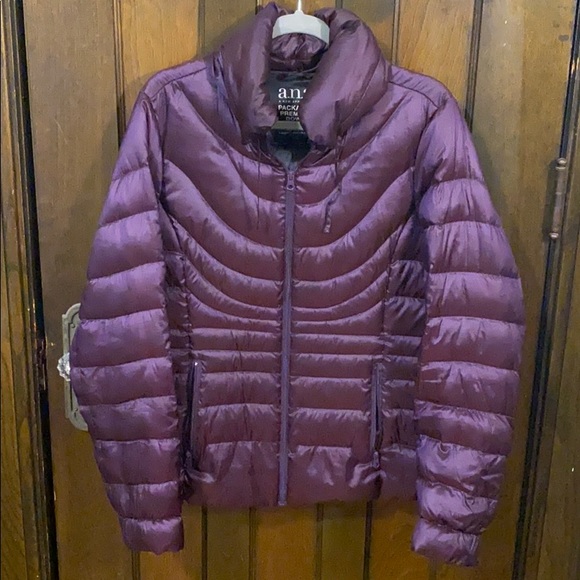 ana packable premium down jacket